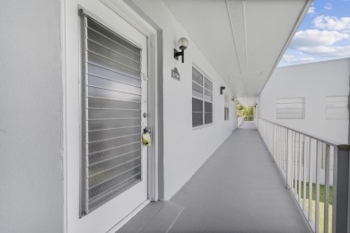 Move-In Ready 2BR/2BA in King's Point Golf & Country Club - 55+ on Kings Point Golf -Flanders Way in Florida - for sale on GolfHomes.com, golf home, golf lot