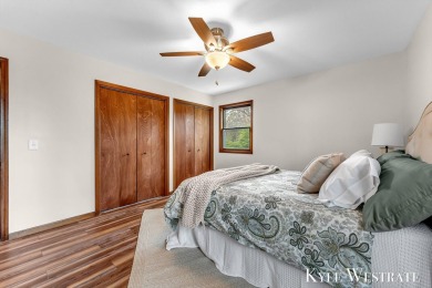 Welcome to 1521 Andover! This 3 bed 2.5 bath home located on a on L.E. Kaufman Golf Course in Michigan - for sale on GolfHomes.com, golf home, golf lot
