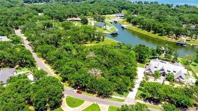 PRICE REDUCED - Incredible Opportunity on the Lake! Exceptional on Pinnacle Golf and Boat Club in Texas - for sale on GolfHomes.com, golf home, golf lot