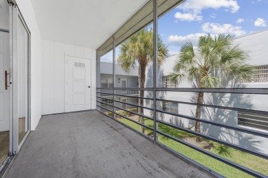 Move-In Ready 2BR/2BA in King's Point Golf & Country Club - 55+ on Kings Point Golf -Flanders Way in Florida - for sale on GolfHomes.com, golf home, golf lot
