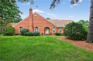 Welcome to this one level end unit townhouse overlooking the on Kempsville Greens Municipal Golf Course in Virginia - for sale on GolfHomes.com, golf home, golf lot