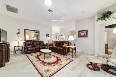This well-maintained 3 bedroom, 2 bath, CYPRESS model in the on The Links of Spruce Creek in Florida - for sale on GolfHomes.com, golf home, golf lot