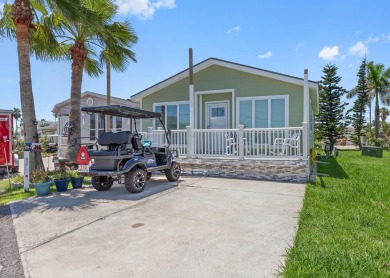 2/1 Open and airy,  with a layout that maximizes natural light on Long Island Golf Course in Texas - for sale on GolfHomes.com, golf home, golf lot