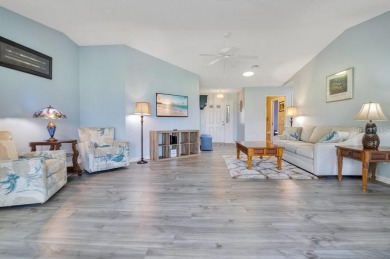 Updated  Move-In Ready 2BR/2BA Golf Course Home in Pennbrooke on Pennbrooke Fairways in Florida - for sale on GolfHomes.com, golf home, golf lot