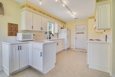 Updated  Move-In Ready 2BR/2BA Golf Course Home in Pennbrooke on Pennbrooke Fairways in Florida - for sale on GolfHomes.com, golf home, golf lot