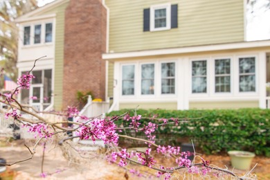 Experience the charm of this cozy townhome, tucked beneath the on Wachesaw Plantation Club in South Carolina - for sale on GolfHomes.com, golf home, golf lot