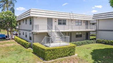 Waterfront Elegance | 2BR/2BA in King's Point Golf & Country on Kings Point Golf -Flanders Way in Florida - for sale on GolfHomes.com, golf home, golf lot