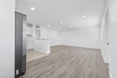 Waterfront Elegance | 2BR/2BA in King's Point Golf & Country on Kings Point Golf -Flanders Way in Florida - for sale on GolfHomes.com, golf home, golf lot