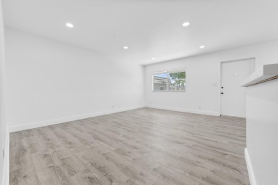 Waterfront Elegance | 2BR/2BA in King's Point Golf & Country on Kings Point Golf -Flanders Way in Florida - for sale on GolfHomes.com, golf home, golf lot