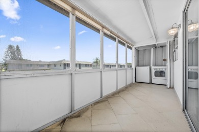Waterfront Elegance | 2BR/2BA in King's Point Golf & Country on Kings Point Golf -Flanders Way in Florida - for sale on GolfHomes.com, golf home, golf lot