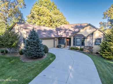 ''Welcome Home''This golf course front, split floorplan 2016 sq on Heatherhurst Golf Course in Tennessee - for sale on GolfHomes.com, golf home, golf lot