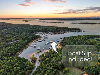 AMAZING LAKE PROPERTY WITH BOAT SLIP! LAKE TEXOMA WATERFRONT on Tanglewood Resort in Texas - for sale on GolfHomes.com, golf home, golf lot