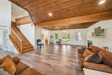 Osage 400: 400-Acre Retreat & Recreation Haven

Nestled in on  in Oklahoma - for sale on GolfHomes.com, golf home, golf lot