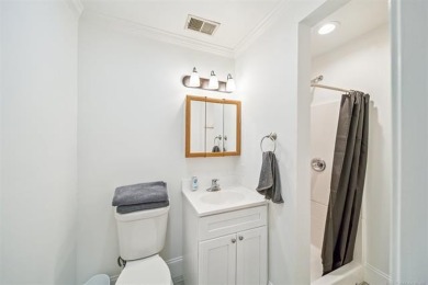 Osage 400: 400-Acre Retreat & Recreation Haven

Nestled in on  in Oklahoma - for sale on GolfHomes.com, golf home, golf lot