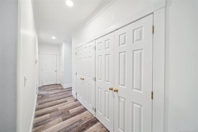 Osage 400: 400-Acre Retreat & Recreation Haven

Nestled in on  in Oklahoma - for sale on GolfHomes.com, golf home, golf lot