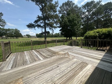 Welcome to this beautifully laid-out 2-bedroom, 2-bathroom home on Colonial Country Club Deerfield in Mississippi - for sale on GolfHomes.com, golf home, golf lot