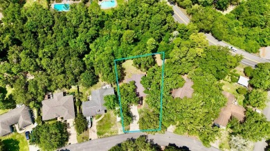 Welcome to this stunning, move-in ready home nestled in the on Golf Club at Bluewater Bay Resort in Florida - for sale on GolfHomes.com, golf home, golf lot