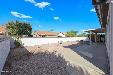 Welcome home to Sun City West! This 2164 SF, 2 bedrooms, 2.75 on Trail Ridge Golf Course in Arizona - for sale on GolfHomes.com, golf home, golf lot