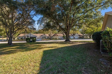 CLUB CAR GOLF CART INCLUDED IN SALE!! This end unit Expanded on On Top of the World Golf Course in Florida - for sale on GolfHomes.com, golf home, golf lot