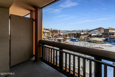 Fully furnished, totally updated 1 bedroom condo in the heart of on Canyons Golf Course in Utah - for sale on GolfHomes.com, golf home, golf lot