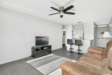 Beautifully renovated, pet-friendly penthouse unit with sweeping on Ala Wai Golf Course in Hawaii - for sale on GolfHomes.com, golf home, golf lot