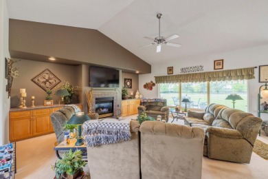 Beautifully Updated Condo in One of the Area's Most Desirable on Shield Crest Golf Course in Oregon - for sale on GolfHomes.com, golf home, golf lot