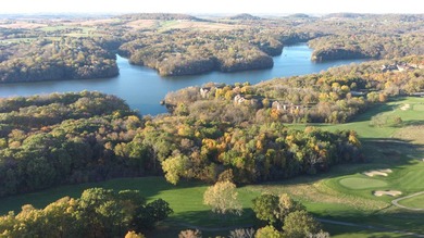 Welcome to 7 Creekwood -- the perfect home away from home. This on  in Illinois - for sale on GolfHomes.com, golf home, golf lot