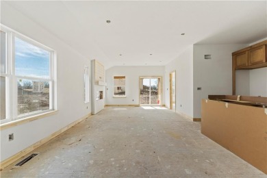 Welcome to this stunning 2 bedroom, 2 bathroom home! The on Golf Club of Creekmoor in Missouri - for sale on GolfHomes.com, golf home, golf lot