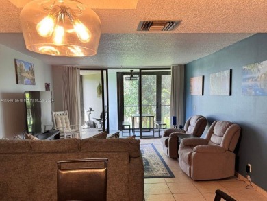 Welcome to your dream condo in Weston, Florida--one of the on Bonaventure Country Club in Florida - for sale on GolfHomes.com, golf home, golf lot