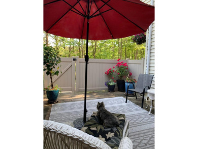 This 3br, 1.5 bath condo is located in a highly sought after on Holbrook Country Club Golf Course in New York - for sale on GolfHomes.com, golf home, golf lot