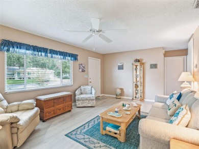 Welcome to this charming 2 bedroom, 2 bath ranch home located in on The Links of Spruce Creek in Florida - for sale on GolfHomes.com, golf home, golf lot