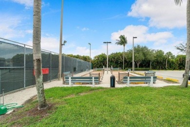 Value-Priced 2BR/2BA in King's Point Golf & Country Club - 55+ on Addison Reserve in Florida - for sale on GolfHomes.com, golf home, golf lot