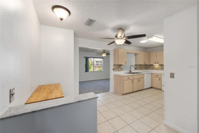 Come and look at this clean, Expanded Grand Lafayette located in on On Top of the World Golf Course in Florida - for sale on GolfHomes.com, golf home, golf lot