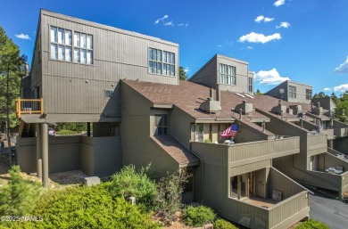Welcome to your mountain hideaway, a low-maint, high-vibe 1BR on Continental Country Club in Arizona - for sale on GolfHomes.com, golf home, golf lot
