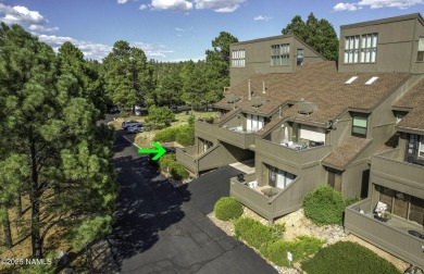 Welcome to your mountain hideaway, a low-maint, high-vibe 1BR on Continental Country Club in Arizona - for sale on GolfHomes.com, golf home, golf lot