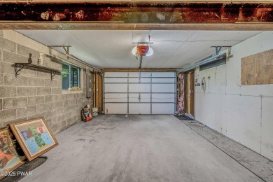 Welcome to this great 3-bedroom, 2-bath contemporary home on The Hideout Golf in Pennsylvania - for sale on GolfHomes.com, golf home, golf lot
