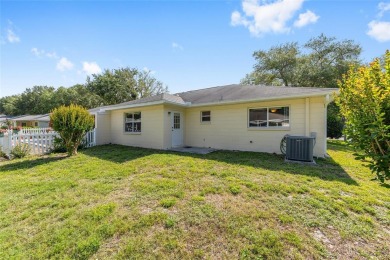 Come and look at this clean, Expanded Grand Lafayette located in on On Top of the World Golf Course in Florida - for sale on GolfHomes.com, golf home, golf lot