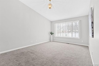 Spacious and move-in ready ranch condo located in the highly on Fellows Creek Golf Club in Michigan - for sale on GolfHomes.com, golf home, golf lot