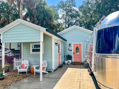 Come see custom built truss roof exec suite with Hardie board on The Great Outdoors Golf and Country Club in Florida - for sale on GolfHomes.com, golf home, golf lot