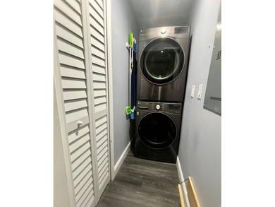 Come see custom built truss roof exec suite with Hardie board on The Great Outdoors Golf and Country Club in Florida - for sale on GolfHomes.com, golf home, golf lot