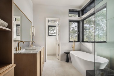 Perfectly positioned on the golf course in Gray's Crossing, this on  in California - for sale on GolfHomes.com, golf home, golf lot