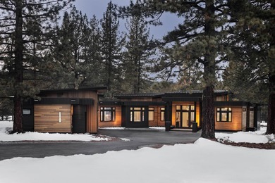 Perfectly positioned on the golf course in Gray's Crossing, this on  in California - for sale on GolfHomes.com, golf home, golf lot