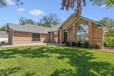 Welcome to Pecan Plantation, where relaxed living meets nature on Nutcracker Golf Club in Texas - for sale on GolfHomes.com, golf home, golf lot