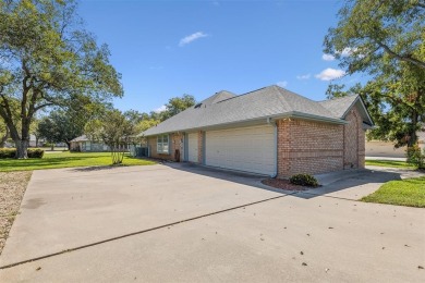 Welcome to Pecan Plantation, where relaxed living meets nature on Nutcracker Golf Club in Texas - for sale on GolfHomes.com, golf home, golf lot