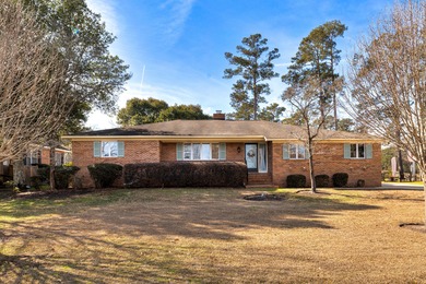 Don't miss an opportunity to view this immaculate second row on Santee-Cooper Country Club in South Carolina - for sale on GolfHomes.com, golf home, golf lot