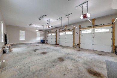 You asked for it.....You want an all brick home with an open on Mont Lake Golf Course in Tennessee - for sale on GolfHomes.com, golf home, golf lot