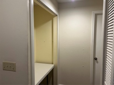 Exceptional Value with Investment Potential in Weeki Wachee!
 on Heather Golf and Country Club in Florida - for sale on GolfHomes.com, golf home, golf lot