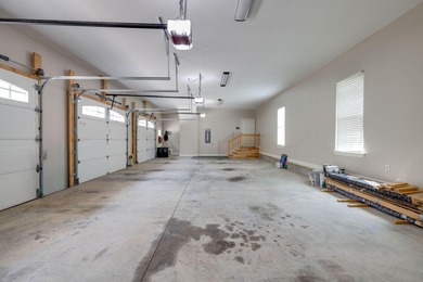 ***No house payments until March 2026!! With an acceptable offer on Mont Lake Golf Course in Tennessee - for sale on GolfHomes.com, golf home, golf lot