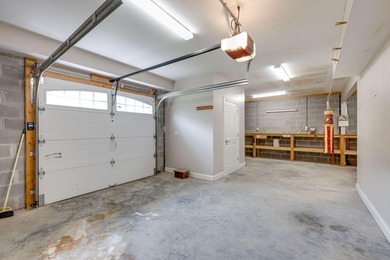 ***No house payments until March 2026!! With an acceptable offer on Mont Lake Golf Course in Tennessee - for sale on GolfHomes.com, golf home, golf lot