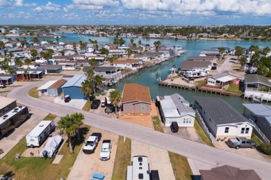 FISHERMEN - This place is for you! Coastal living at its finest on Long Island Golf Course in Texas - for sale on GolfHomes.com, golf home, golf lot